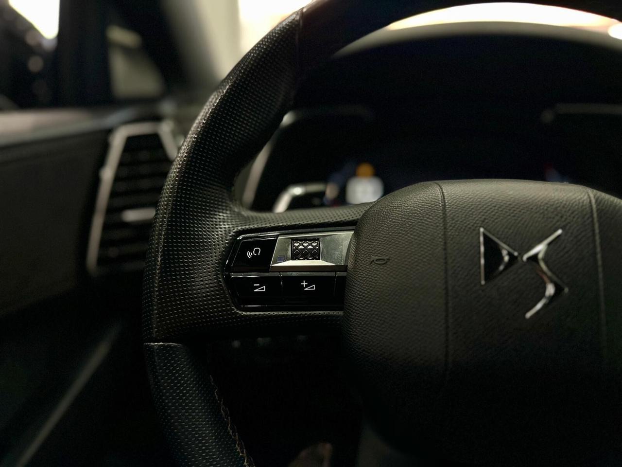 DS Automobiles DS 7 Crossback Performance Line