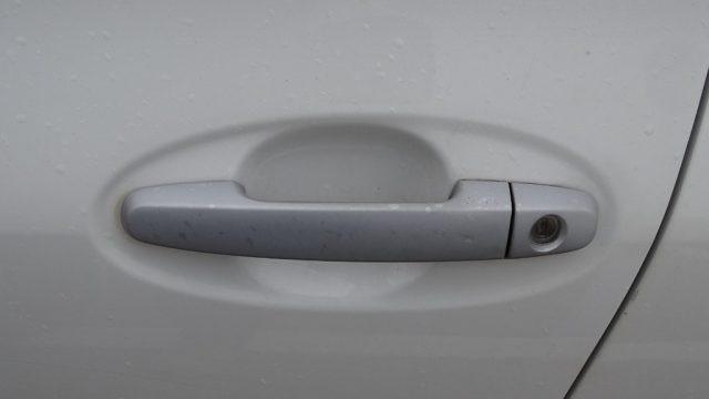 TOYOTA Yaris 1.300 100 cv, 5 porte, versione "Sol", Garanzia..