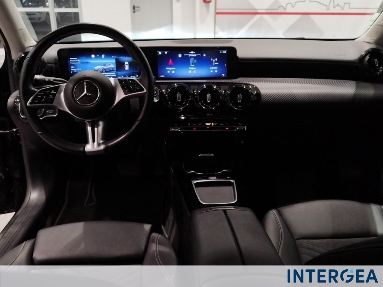 Mercedes-Benz A 180 d Advanced auto