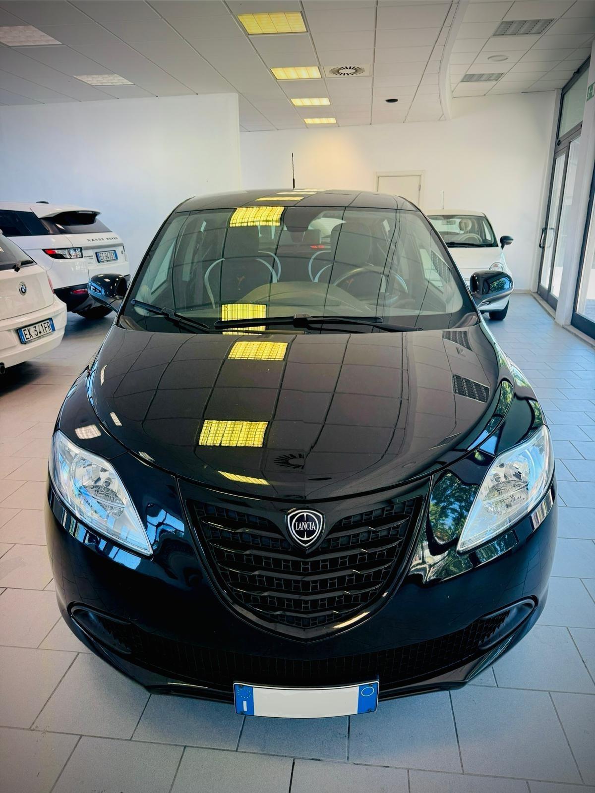 Lancia Ypsilon 0.9 TwinAir 85 CV 5 porte Metano Ecochic Gold