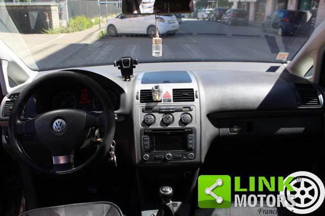 VOLKSWAGEN Touran 1.9 TDI 105CV DPF Highline 7 Posti per Neopatent..