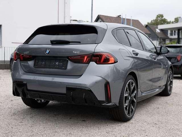 BMW 120 i M SPORT MSPORT 19" M-SPORT LED PDC NAVI KAMERA