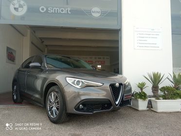 Alfa Romeo Stelvio 2.2 Turbodiesel 180 CV AT8 RWD Super