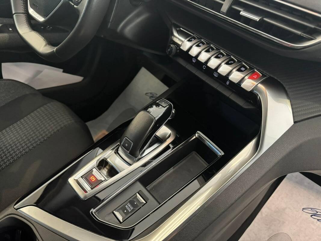 Peugeot 3008 II 1.5 bluehdi Active Pack s&s 130cv eat8