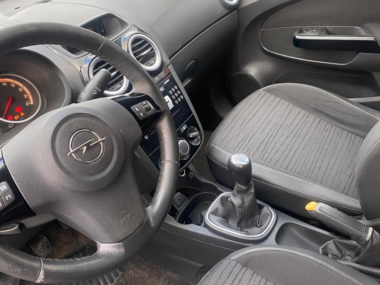 Opel Corsa 1.2 85CV 5 porte GPL-TECH Edition
