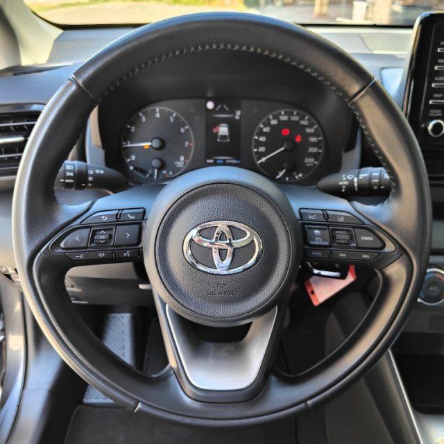 TOYOTA Yaris 1.0 Business