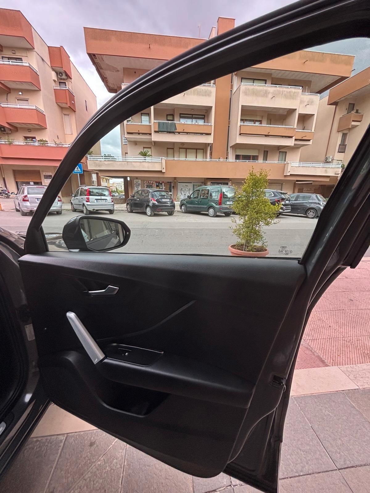 Audi Q2 2.0 TDI quattro S tronic Design