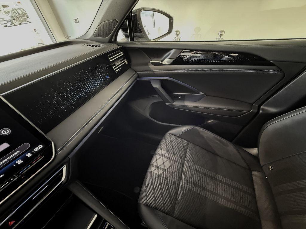 VOLKSWAGEN - Tiguan - 1.5 eTSI 177 CV EVO DSG R-Line