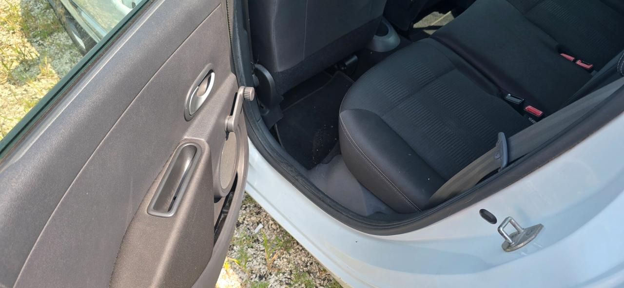 Renault Clio 1.5 dCi 85CV 5 porte Confort