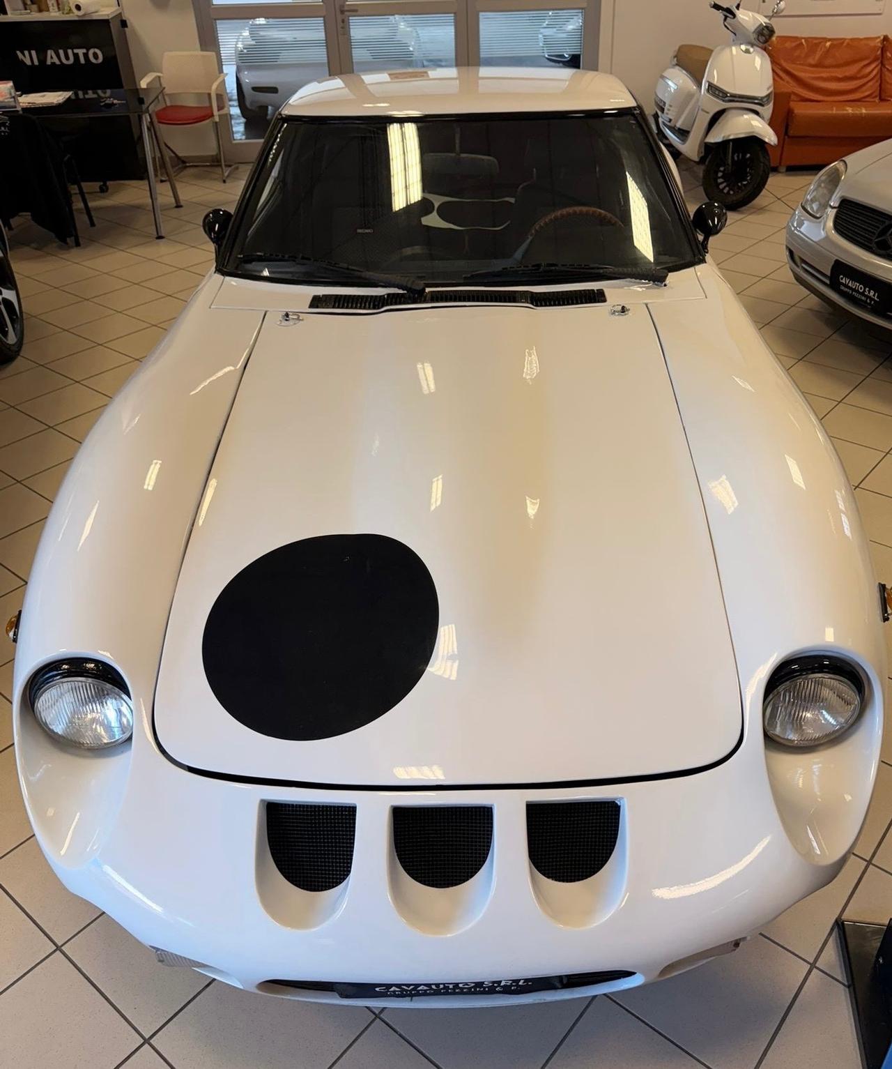 Nissan 280 ZX particolare restauro GTO 250