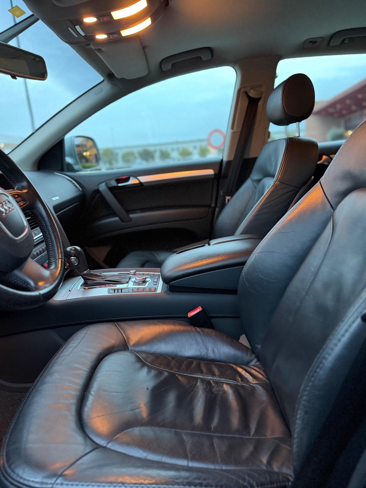 Audi Q7 3.0 V6 TDI 233CV quattro tiptronic