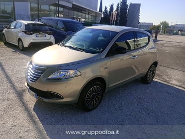 Lancia Ypsilon III 2011 Benzina 0.9 t.air Silver ecochic metano 80cv E6
