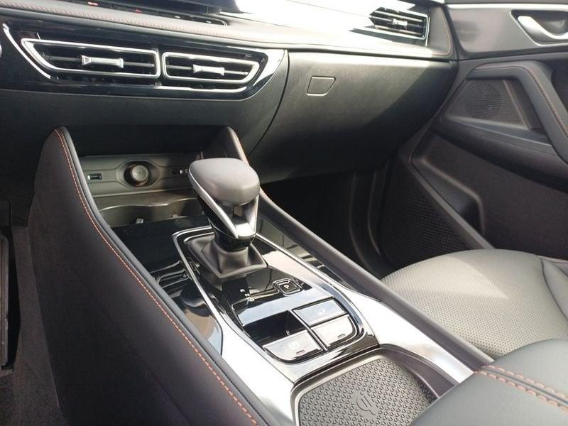 MG HS HS 1.5 hybrid+ Luxury auto