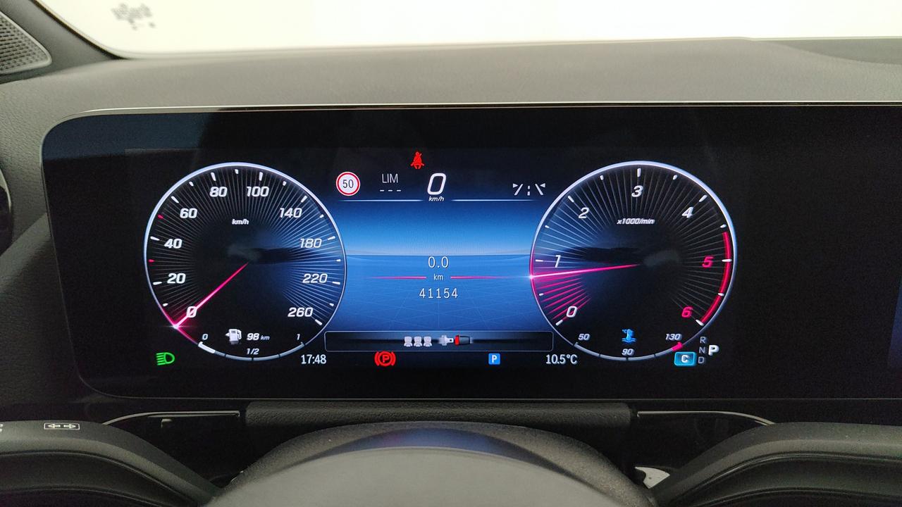 Mercedes-Benz GLA-H247 2023 - GLA 200 d AMG Line Premium 4matic auto