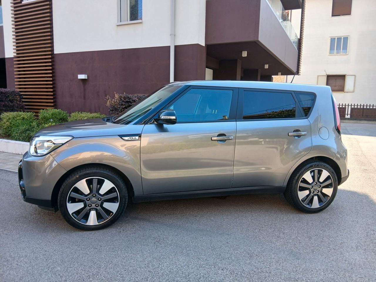 Kia Soul 1.6 CRDi You tua a € 199 mese
