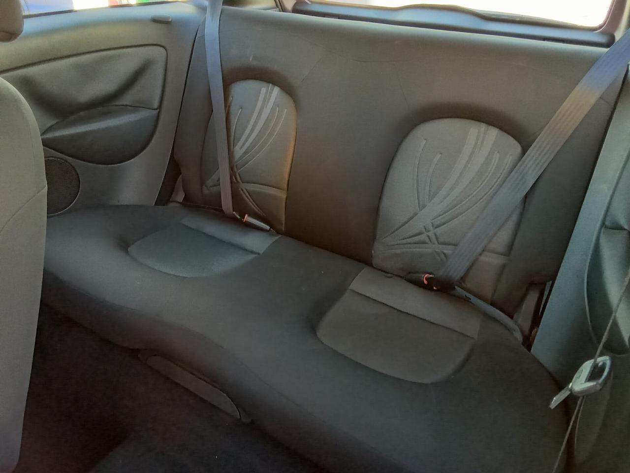 Lancia Ypsilon 1.2 69 CV Unyca