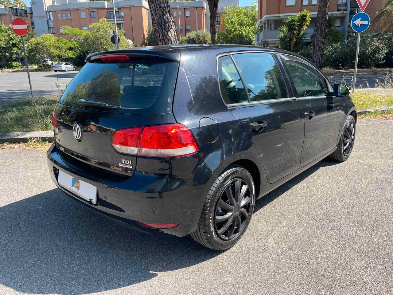 Volkswagen Golf 1.6 TDI GARANZIA 12 MESI Comfortline NEOPATENTATI DITRIBUZIONE OK GOMME NUOVE