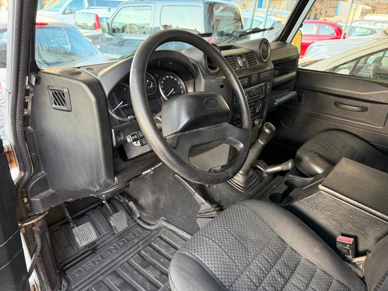 Land Rover Defender 110 2.4 TD4 Station Wagon N1