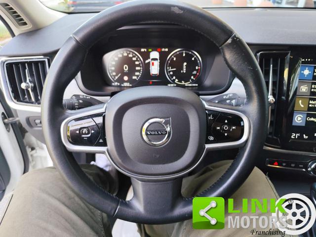 VOLVO V90 D3 Geartronic Momentum GARANZIA INCLUSA