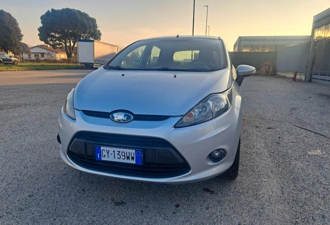 Ford Fiesta 1.2 82CV 5 porte Titanium