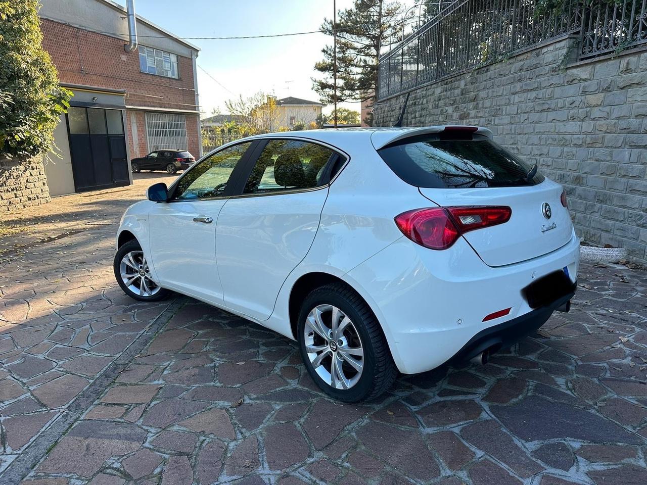 Alfa Romeo Giulietta 2.0 JTDm-2 140 CV Distinctive