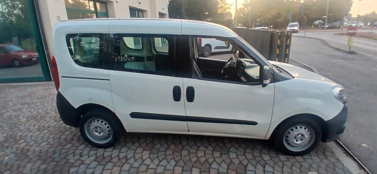 Fiat Doblò 1.3 mj 2 posti autocarro vetrato