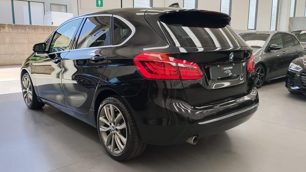 Bmw 2er Active Tourer 218d Luxury
