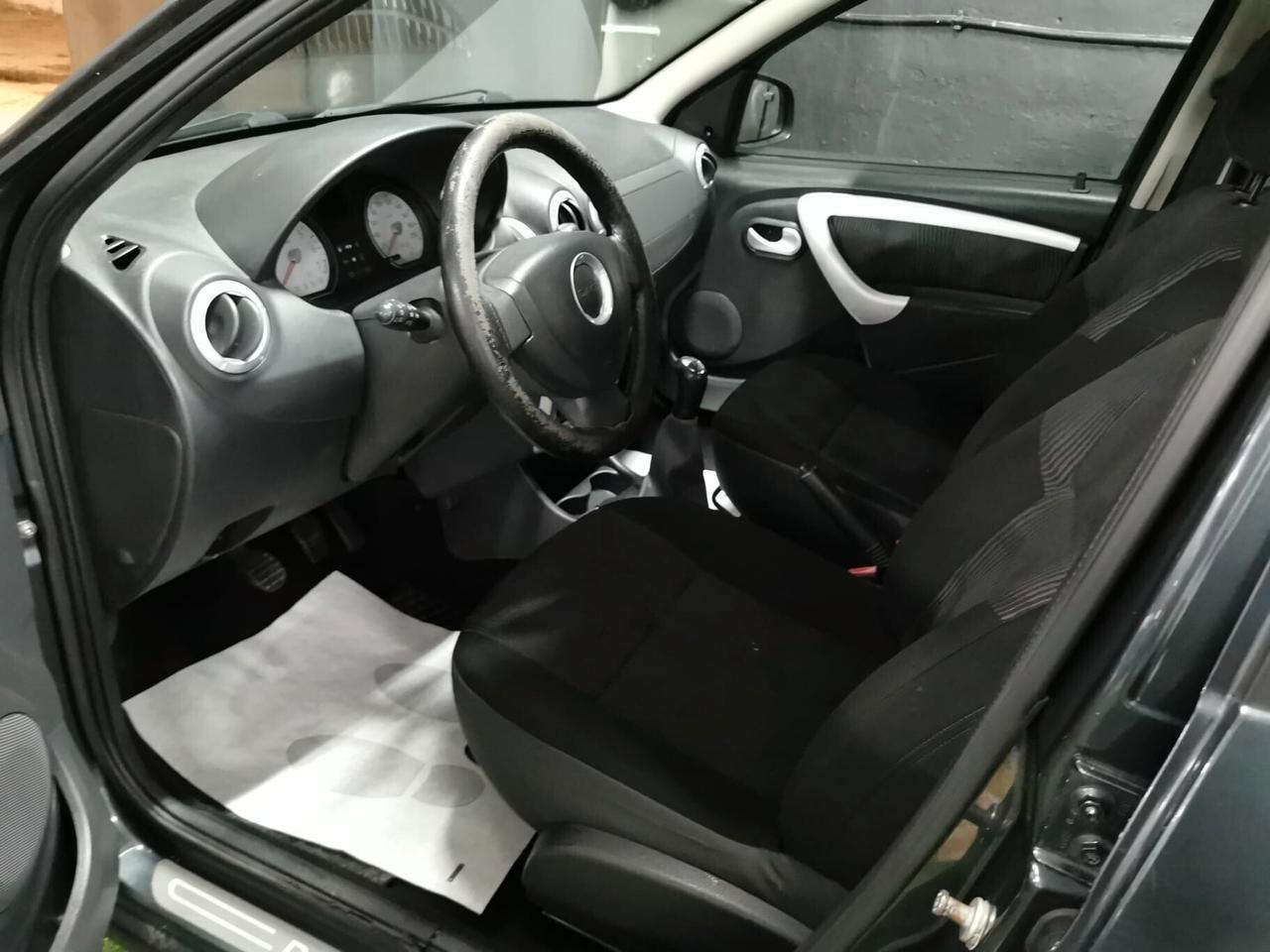 Dacia Sandero 1.4 8V GPL GARANZIA 12 MESI