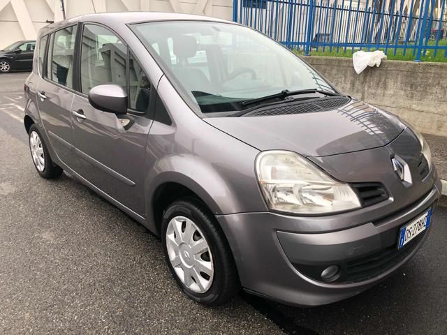 RENAULT Grand Modus 1.2 16V Dynamique