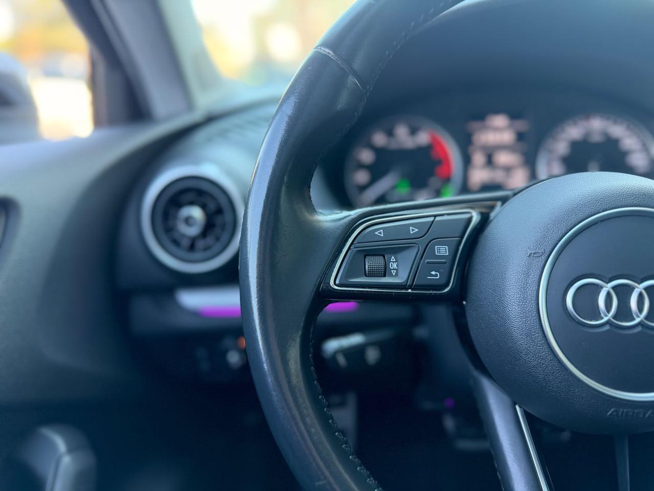 Audi A3 Admired 1.5 30 g-tron #10154