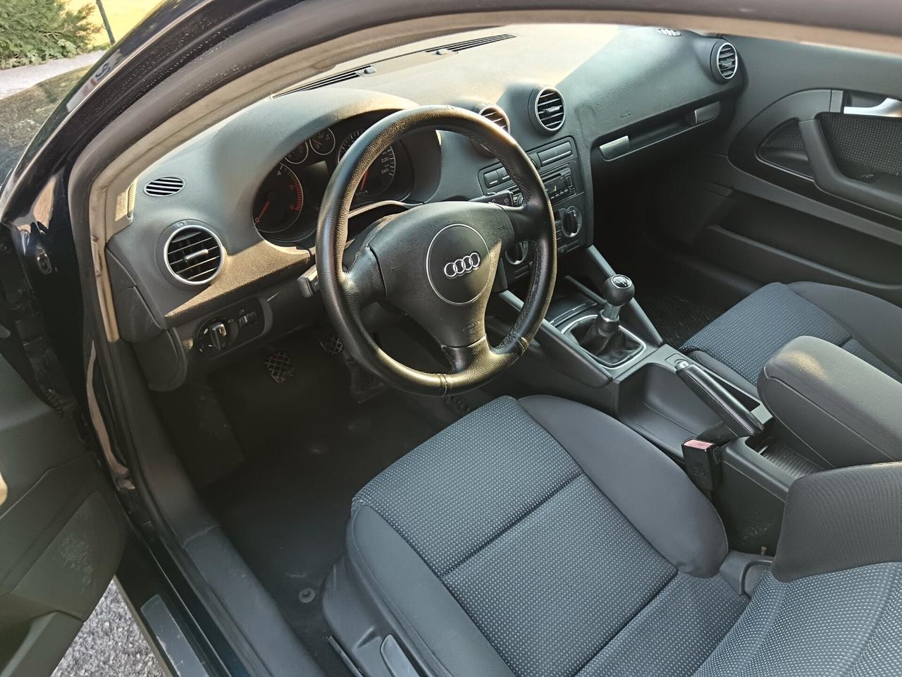 Audi A3 1.9 TDI 105CV 3 PORTE AMBITION