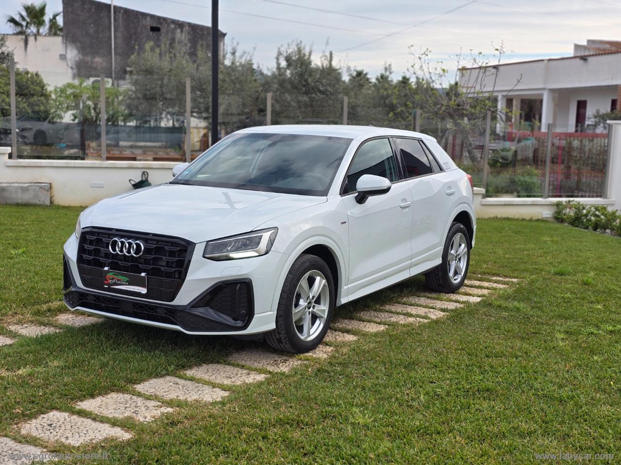 AUDI Q2 30 TDI S line Edition