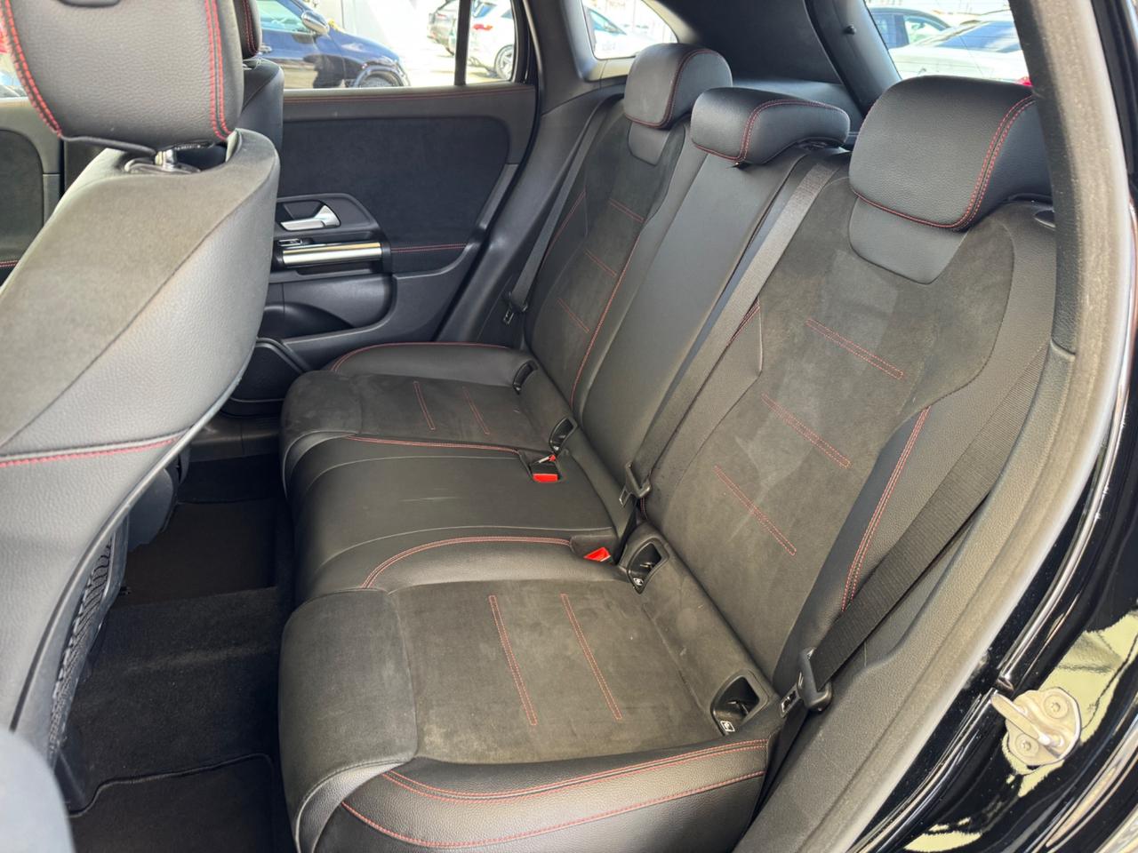 MERCEDES-BENZ GLA 200 d AUTOMATIC. PREMIUM AMG