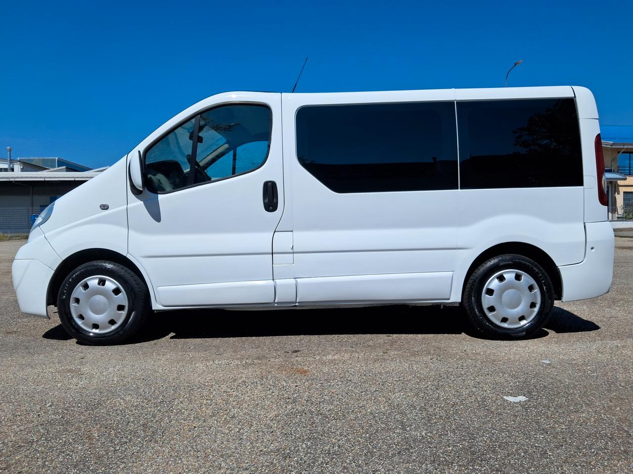 OPEL VIVARO 9 POSTI