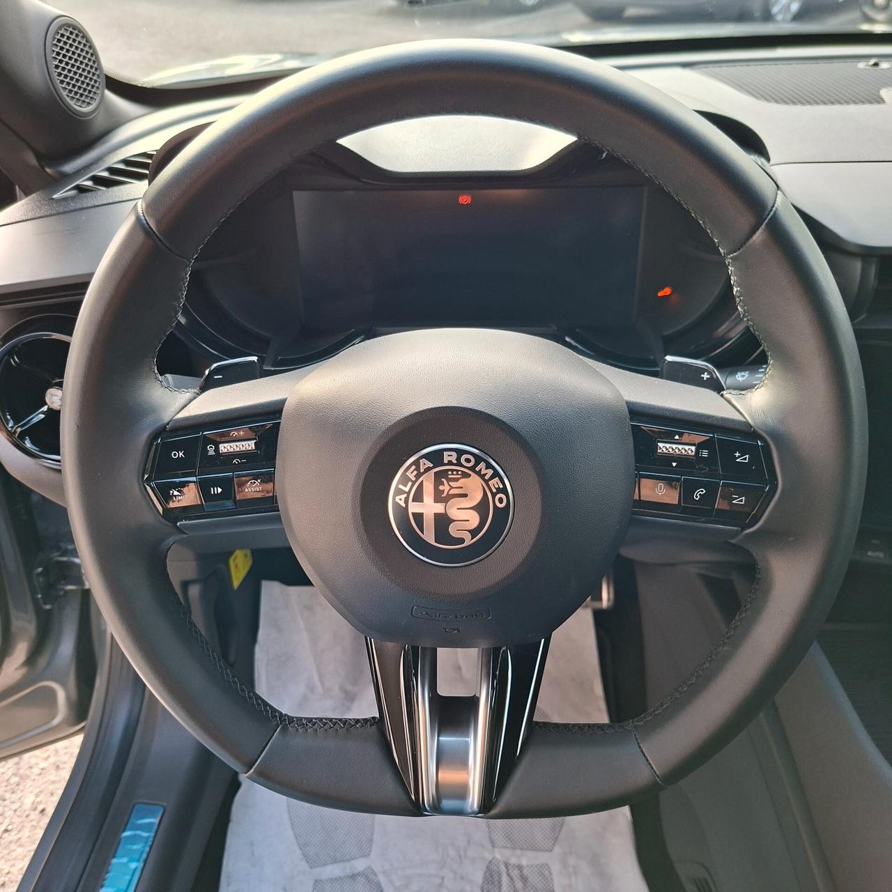 Alfa Romeo Junior 1.2 Hybrid 136cv Edct6 Speciale