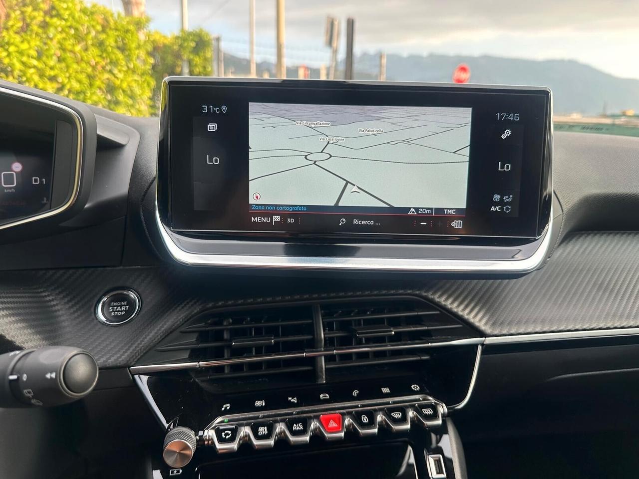 Peugeot 2008 BlueHDi 1.5HDI 130 S&S EAT8 Allure 2021 COCKPIT
