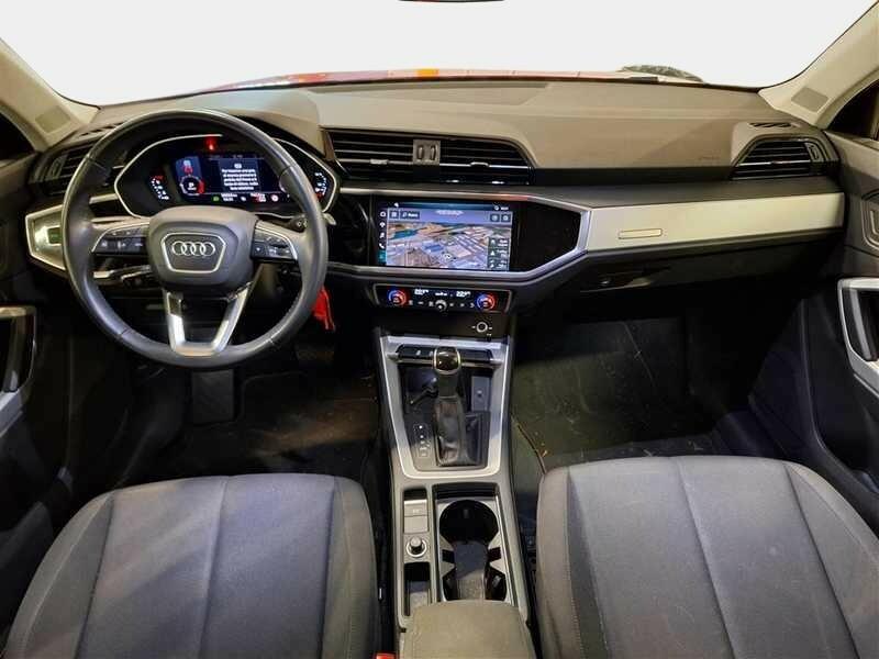 AUDI Q3 40 TDI quattro S tronic Business