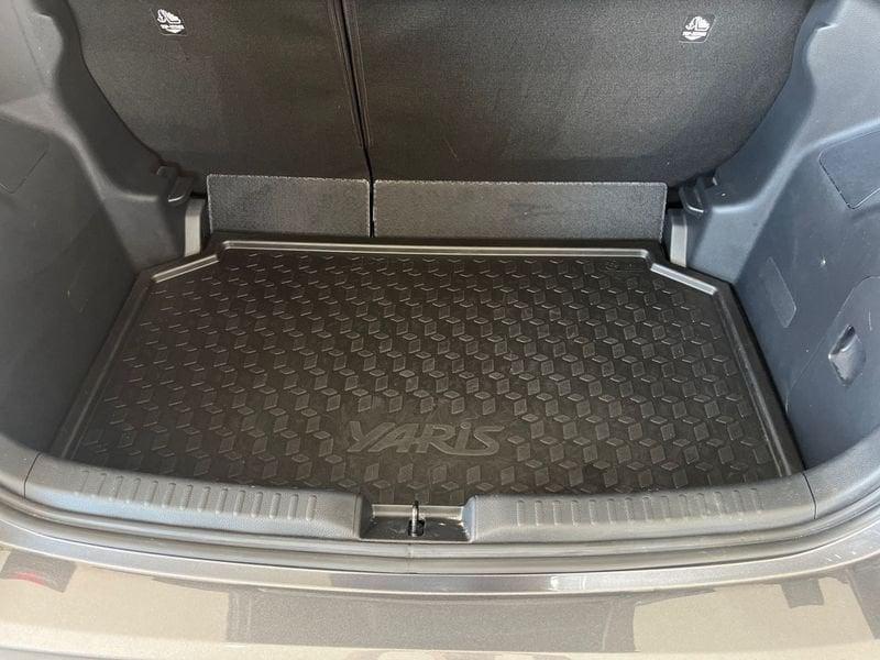 Toyota Yaris Yaris 1.5h Lounge