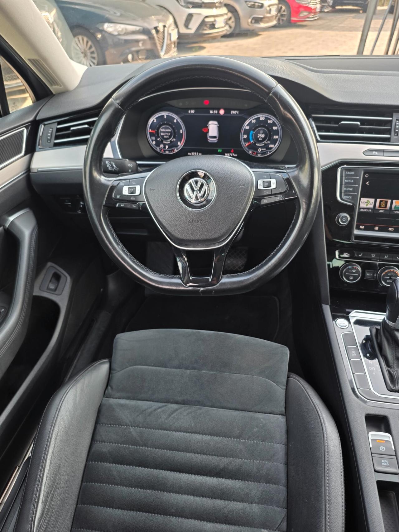 Volkswagen Passat 2.0 TDI DSG Highline BlueMotion Technology