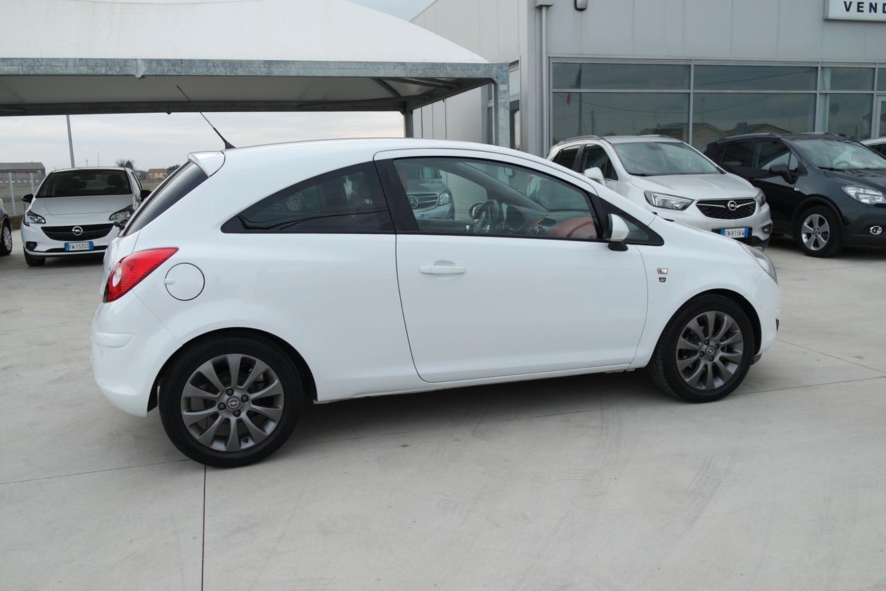 Opel Corsa 1.2 80CV 3 porte GPL-TECH Edition