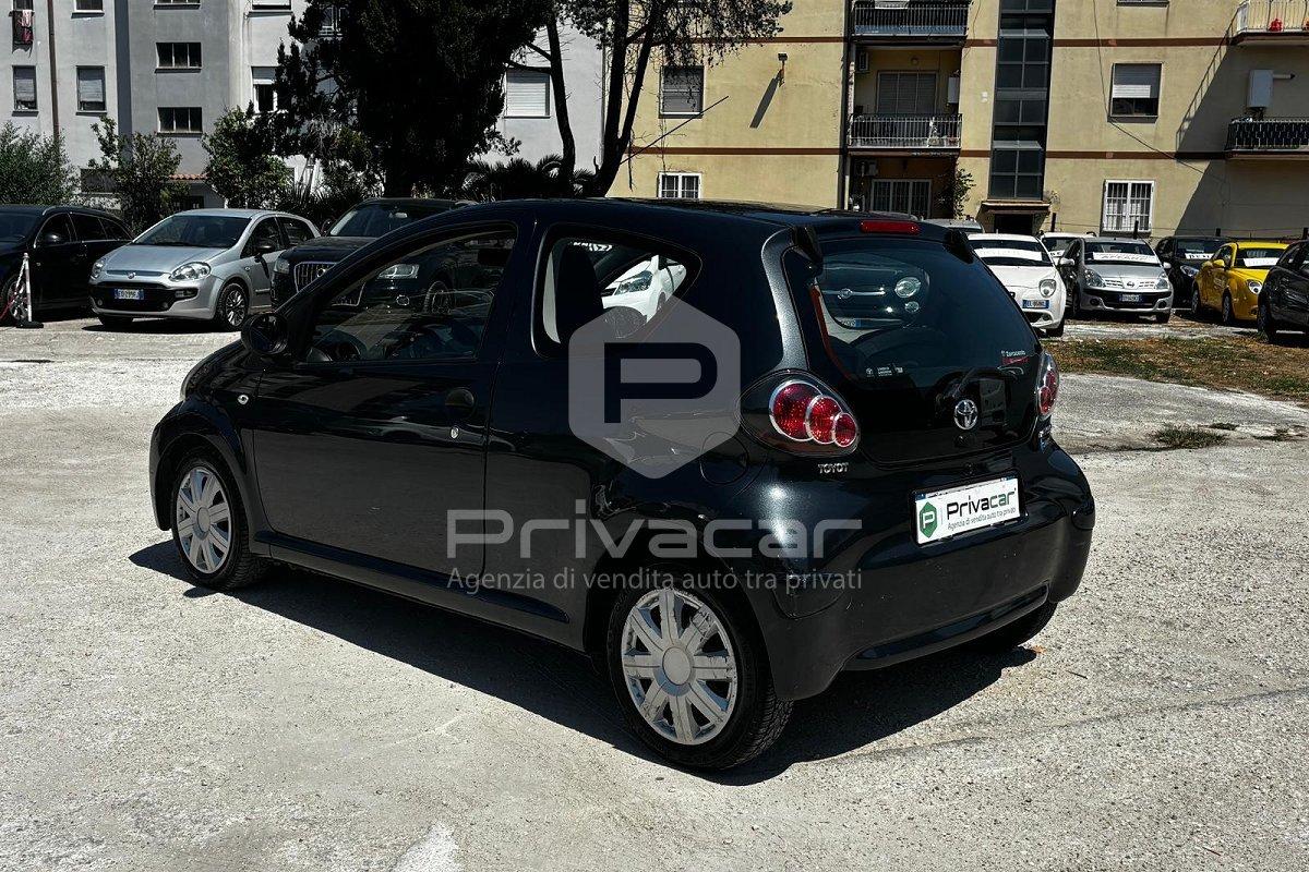 TOYOTA Aygo 1.0 12V VVT-i 3 porte Active Connect