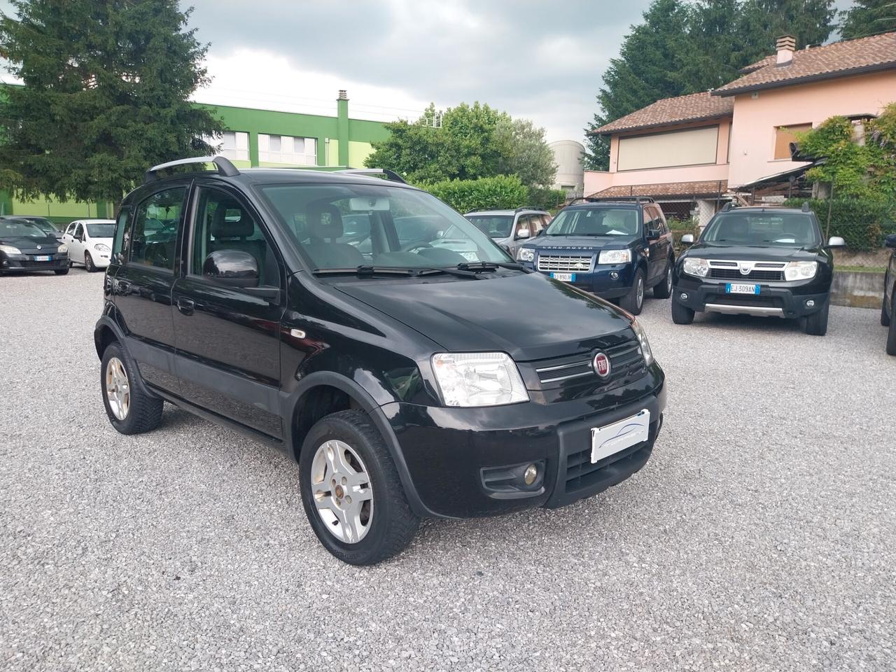 Fiat Panda 1.3 MJT 16V DPF 4x4 Climbing