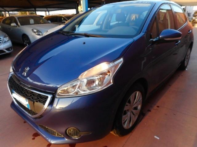 Peugeot 208 1.4 HDi 68 CV 5 porte Allure