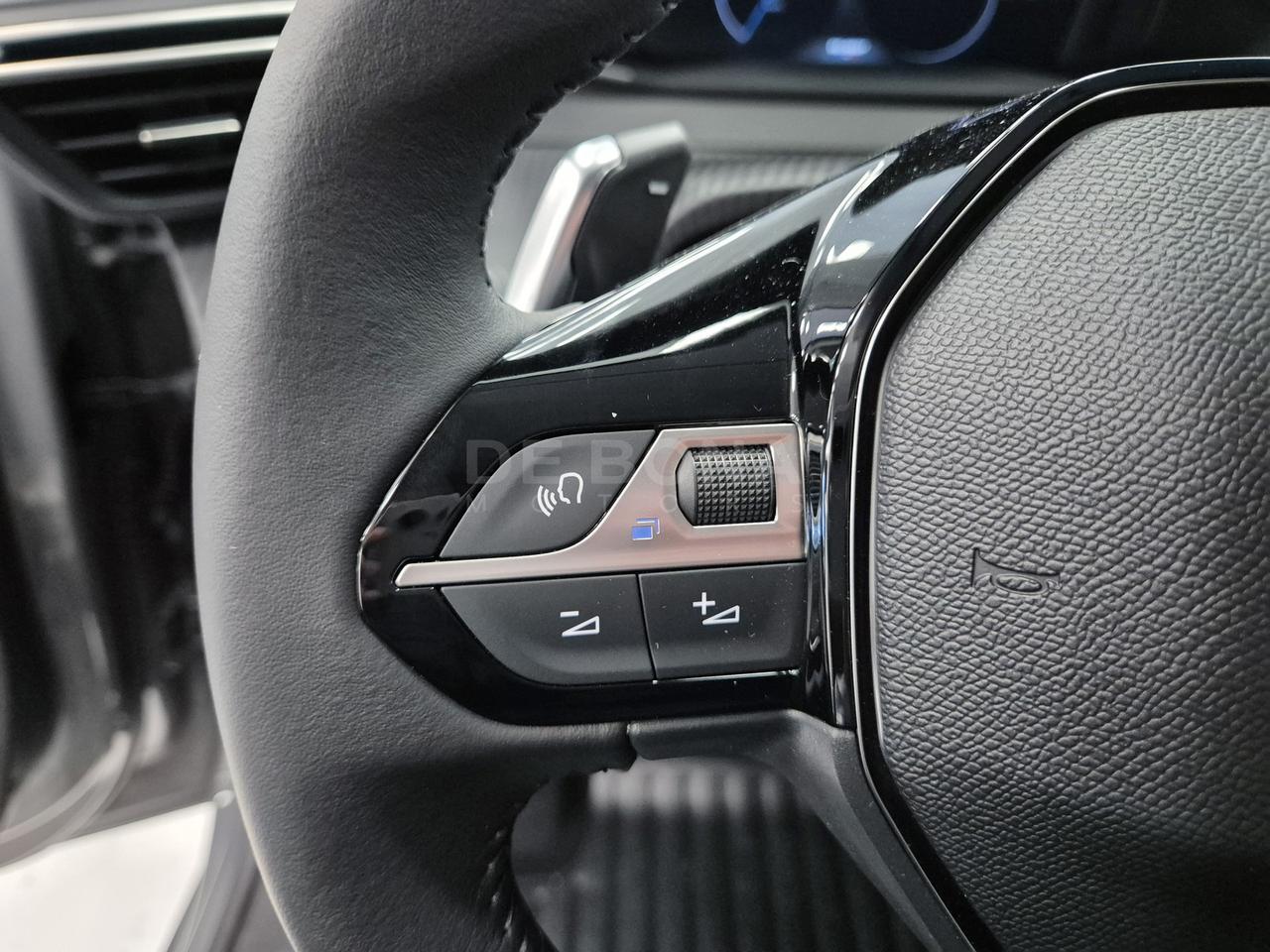 Peugeot 208 1.2 hybrid allure 110cv e-dcs 6