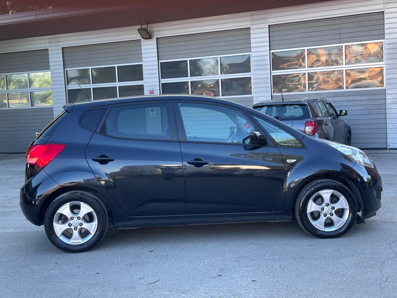 Kia Venga 1.4 CVVT solo 100mila km unipro