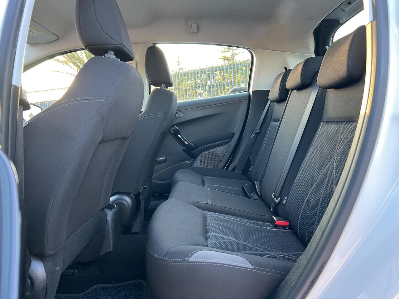 Peugeot 208 1.2 Benzina 82cv 5P. Allure - 2014