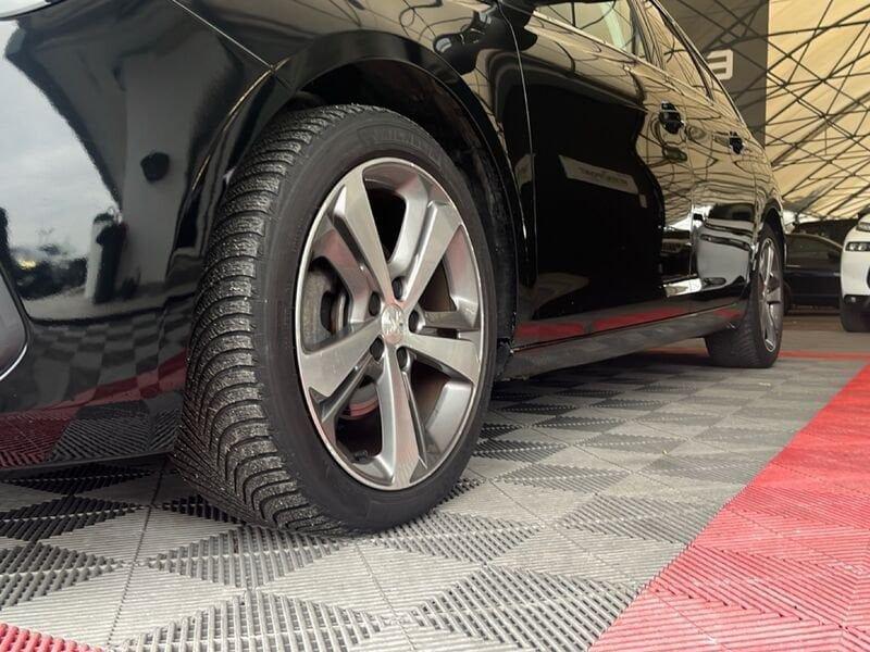 Peugeot 308 BlueHDi 130 S&S SW Allure
