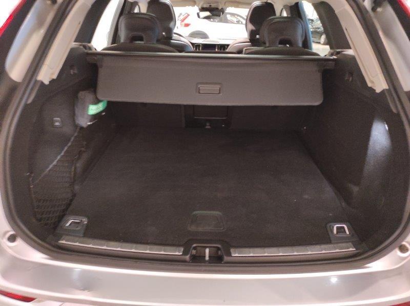 VOLVO XC60 (2017-->) - XC60 T6 Recharge Plug-in Hybrid AWD Inscription Expression