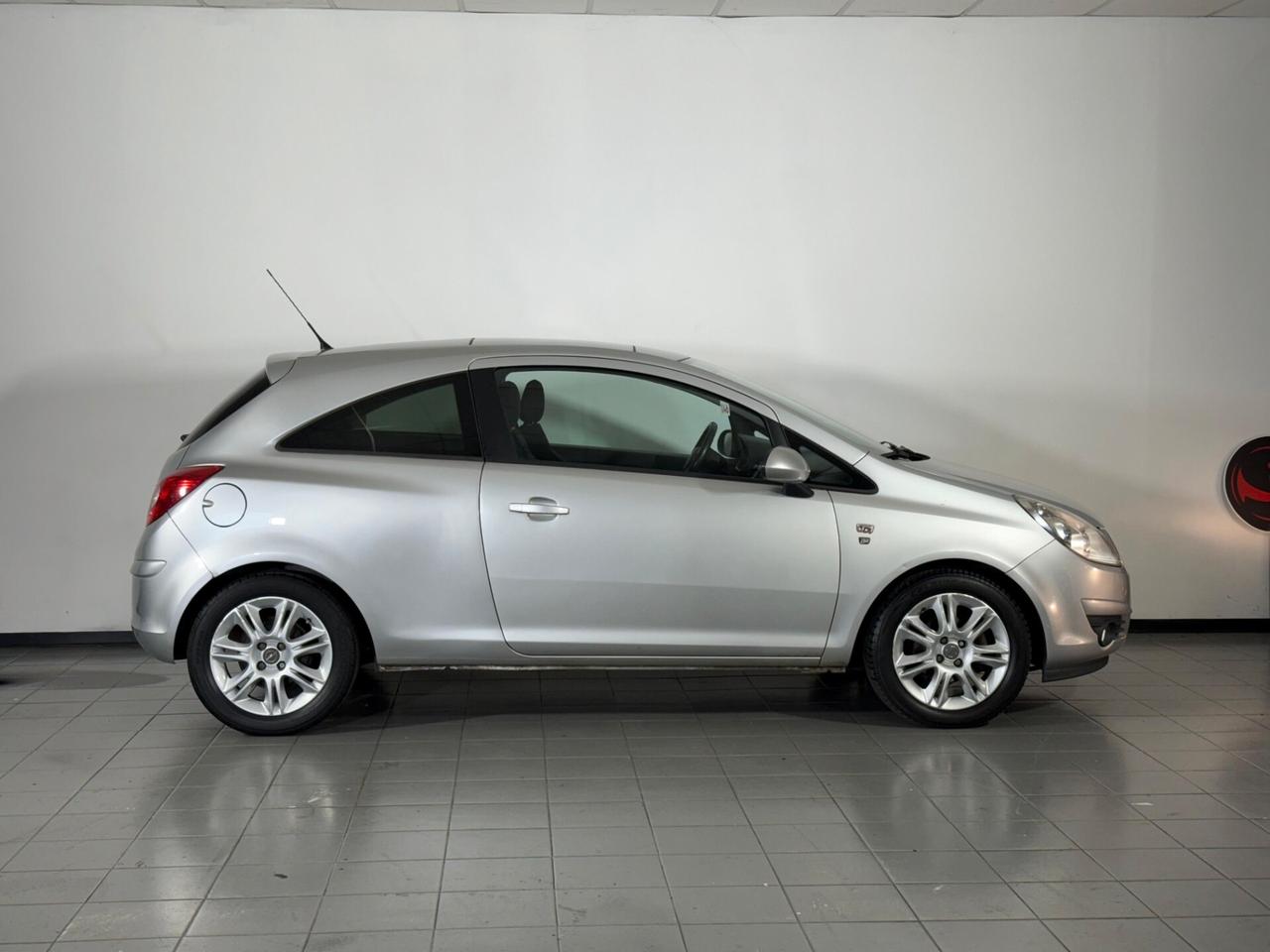 Opel Corsa 1.3 CDTI 75CV 3 porte TETTO PANORAMICO