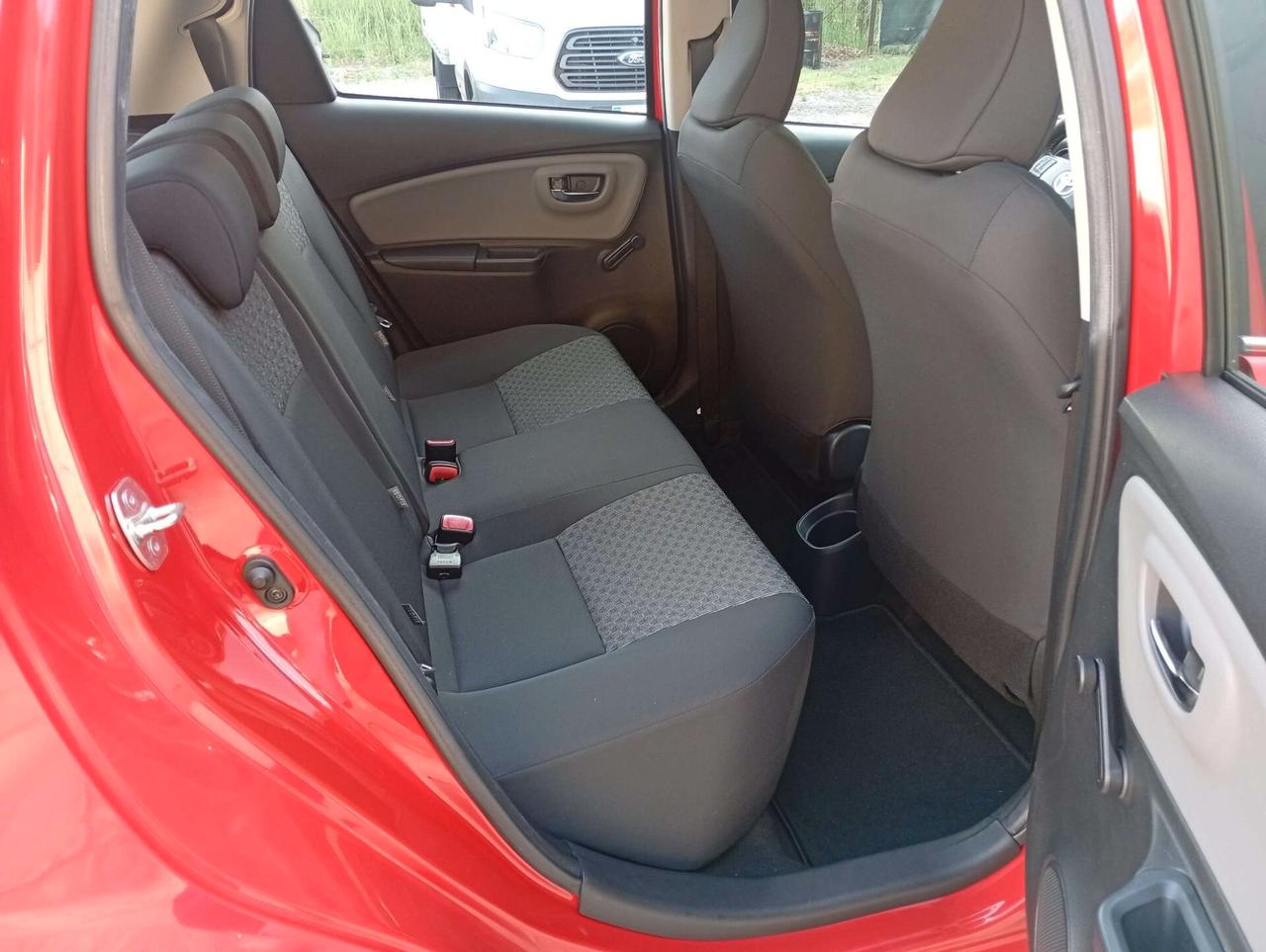 Toyota Yaris 1.0 5 porte Lounge